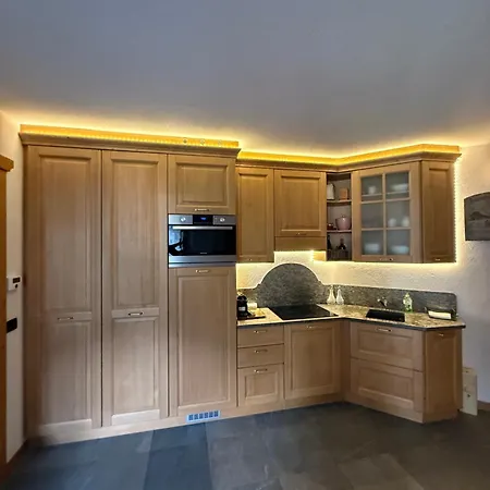 Incantevole Con Box E Room, Wi-fi, Bormio