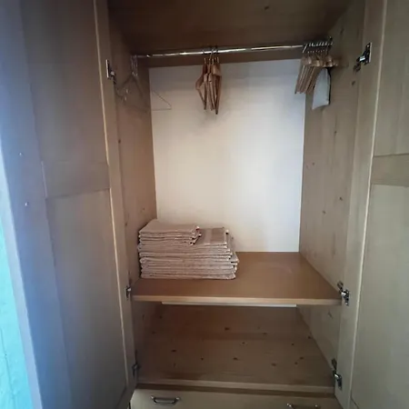 Incantevole Con Box E Room, Wi-fi, 아파트 보르미오