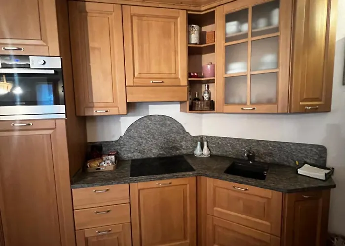 Incantevole Con Box E Room, Wi-fi, Appartement Bormio